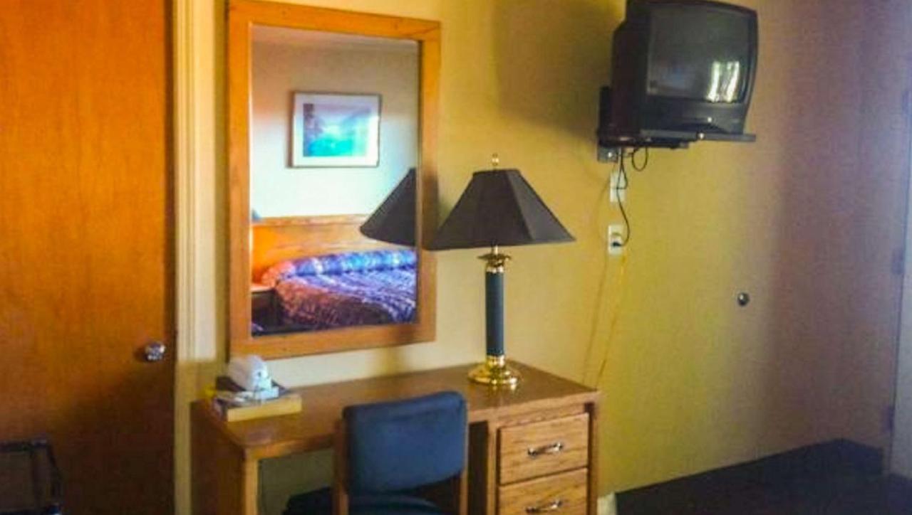 จูนิเปอร์ โมเทล มาดราส Motel แมดรัส ภายนอก รูปภาพ